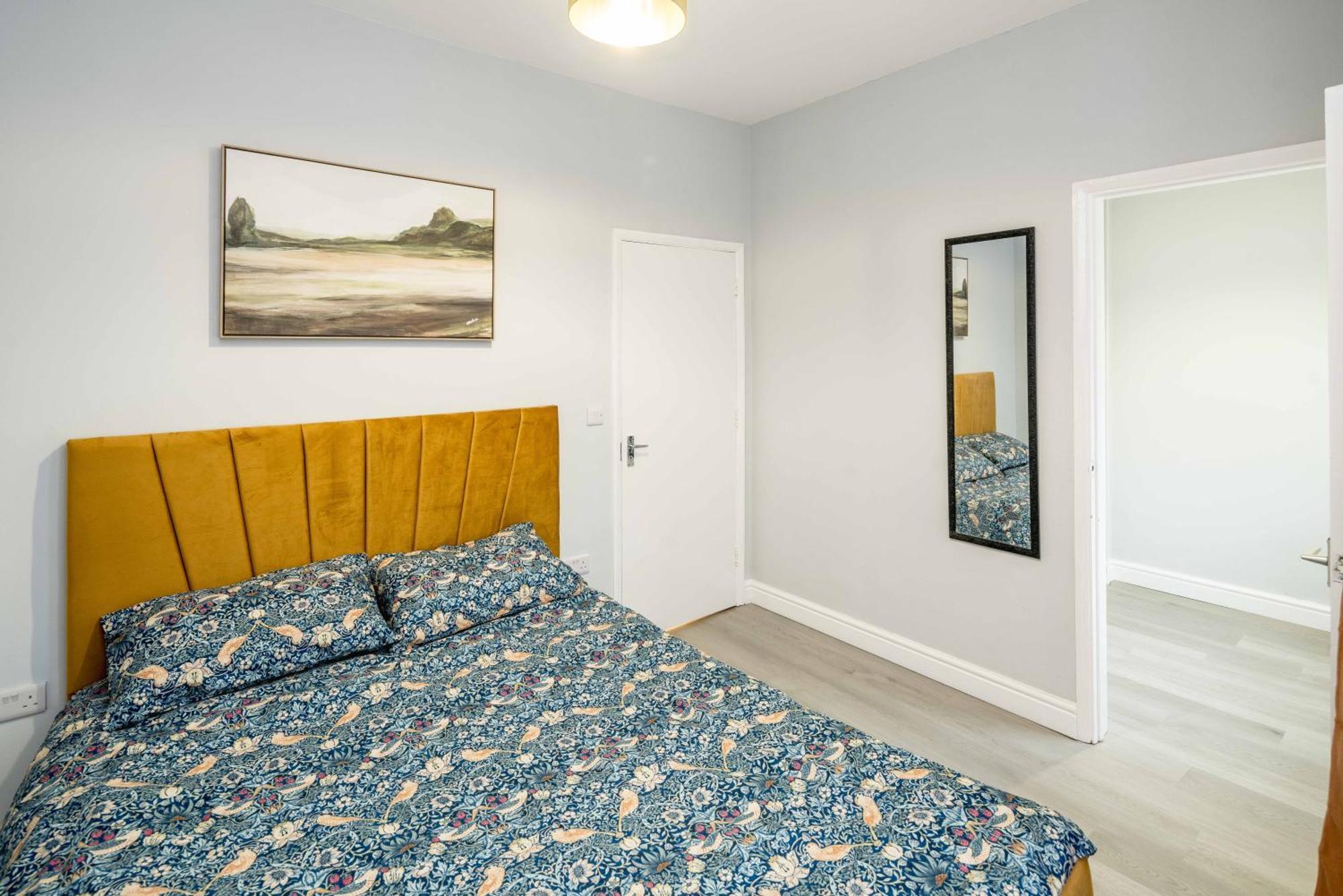 Free Parking, 2 Beds,Close To Train Station Bedford Extérieur photo
