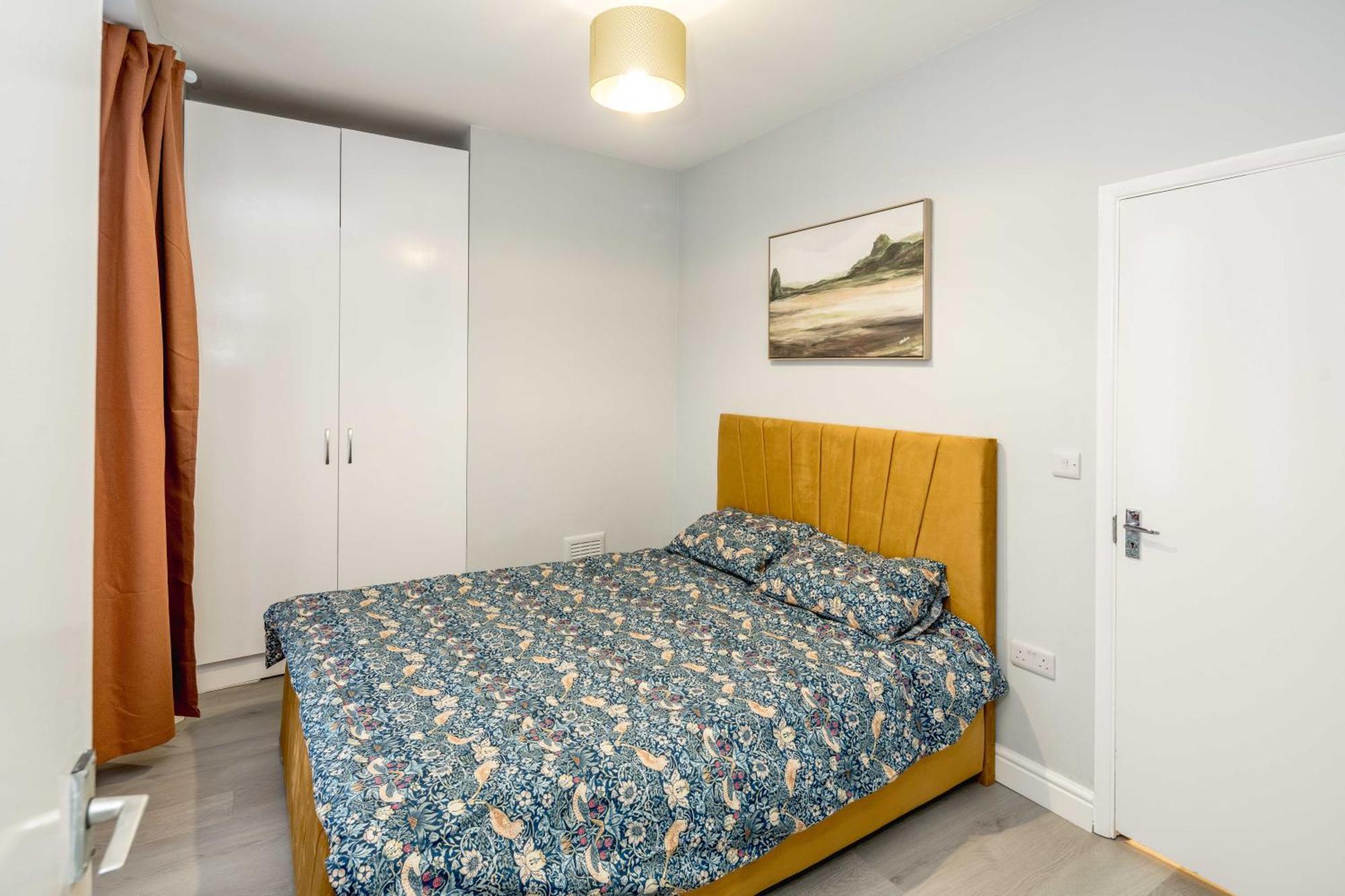 Free Parking, 2 Beds,Close To Train Station Bedford Extérieur photo